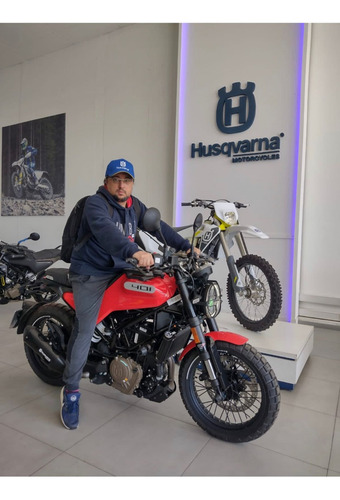 Husqvarna Svartpilen Vitpilen Color