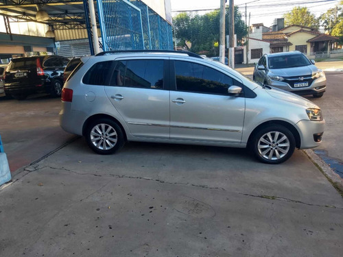 Volkswagen Suran 1.6 Trendline 11b 2012