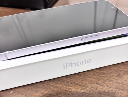 Apple iPhone 14 (128 Gb) - Morado Color Violeta (Usado)