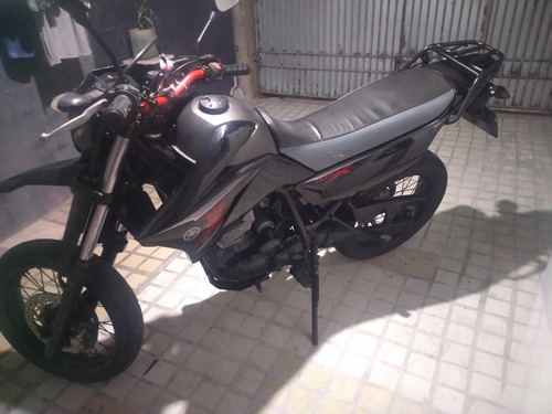 Yamaha Motard