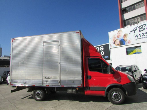 Imagem 6 de 11 de Iveco Daily 2.3 Hpi Diesel 30s13 Chassi Manual