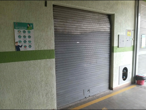 Se Vende Rentando  Local En Centro Comercial  Paloquemao 