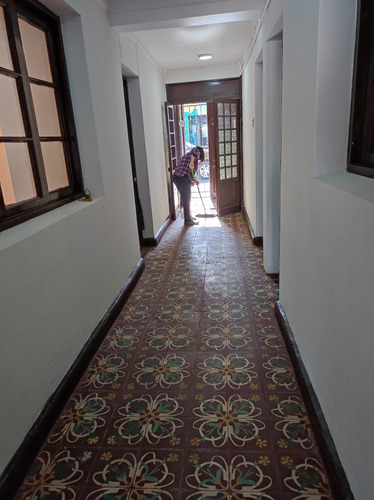Casa Para 7 Dormitorios + 3 Baños