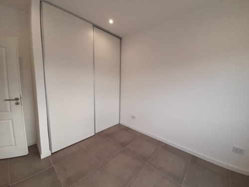 Imagen 6 de 10 de Duplex En Venta En Ituzaingo Norte