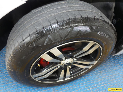 Imagen 25 de 25 de Nissan March Active