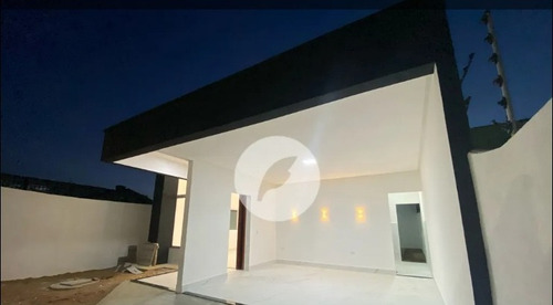 Residencia Unifamiliar Recém Concluída