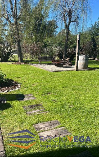 Casa En Venta En Barrio Privado Weston, Moreno