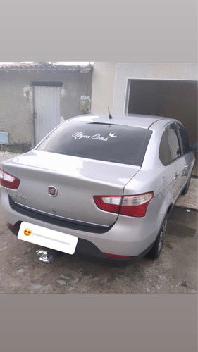 Fiat Grand Siena 2013 1.4 Attractive Flex 4p