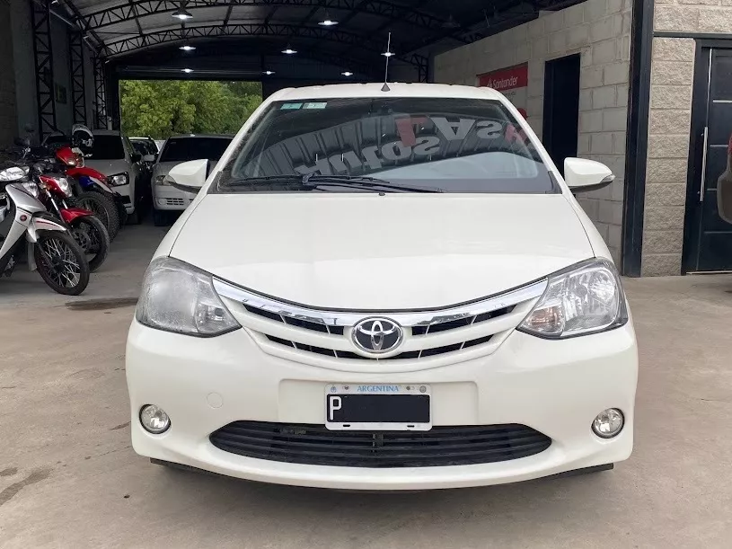 Toyota Etios 1.5 Sedan Xls