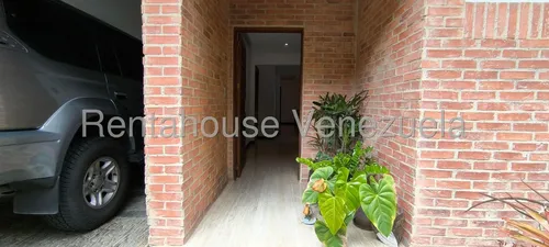 Casa En Venta - Mls #25-16216