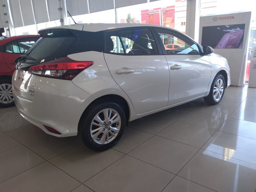 Imagen 8 de 14 de Toyota Yaris 1.5 107cv Xls 5 P Mt