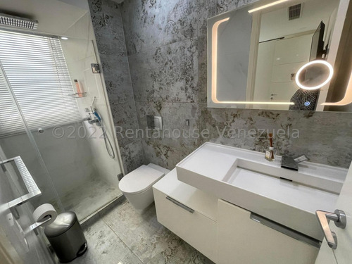 Imagen 19 de 23 de Lmgc Vende Moderno Loft En La Urb Campo Alegre Cod: 22-27641
