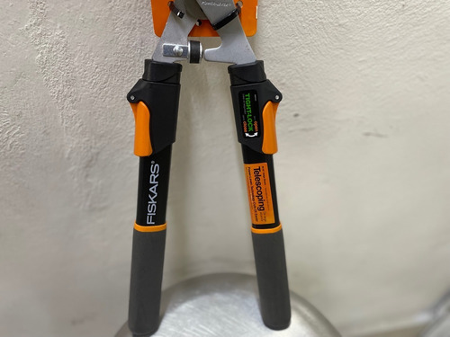 Tijera Para Podar Expandible Fiskars Cuchillas De 25.4cm