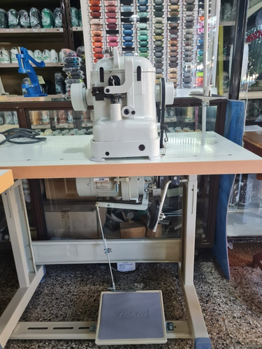 Maquina De Coser Calzados Strobel Modelo 600 - Casa Siritto