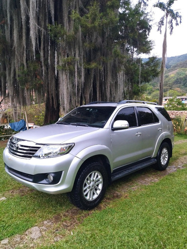 Toyota Fortuner 2.7l 4x2