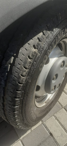 Imagem 4 de 8 de Iveco Daily Baú 35s14 Caminhonete
