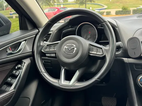 Mazda 3 Hatchback Grand Touring