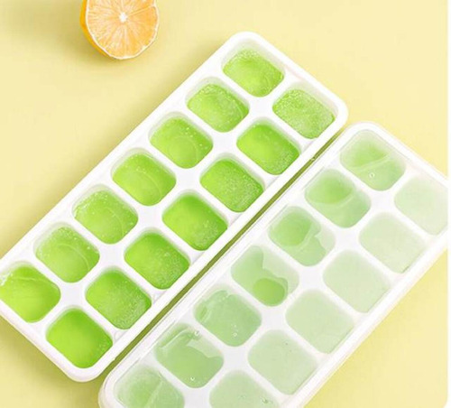 Bandeja Para Cubitos De Hielo De 14 Rejillas.