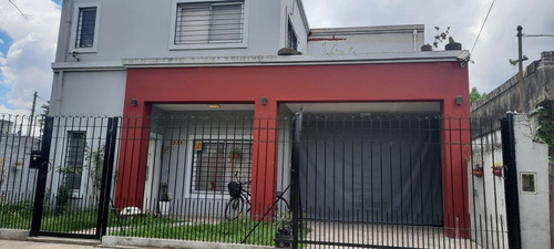 Casa En Venta En Longchamps