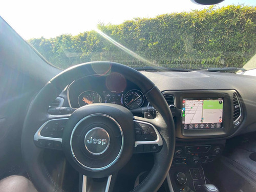 Imagen 11 de 18 de Jeep Compass 2.4 Longitude Plus (automática 4x4)