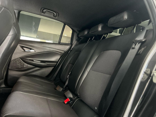 Chevrolet Onix HATCH RS 1.0 TB 12V Flex 5p Aut.