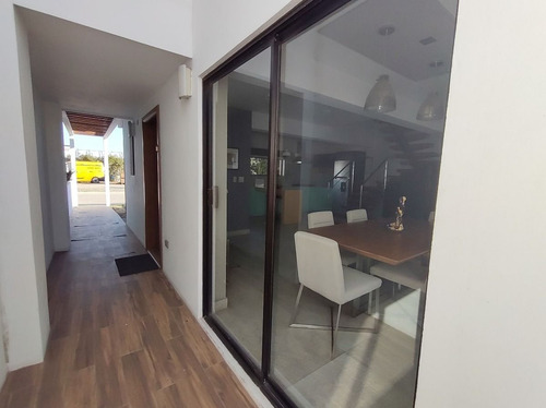 Casa En Venta En Carlos Pacheco 7, Ensenada, B.c.