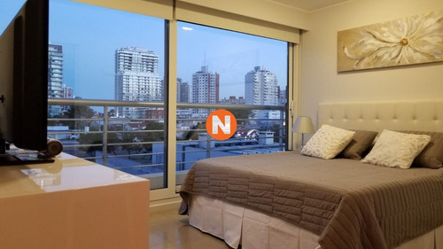 Apartamento En Punta Del Este, Mansa- Ref: 217179