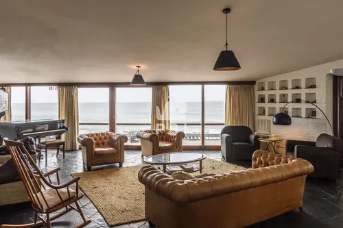 Espectacular Casa Reciclada De 6 Dormitorios En La Península - Ref : Pbi14216