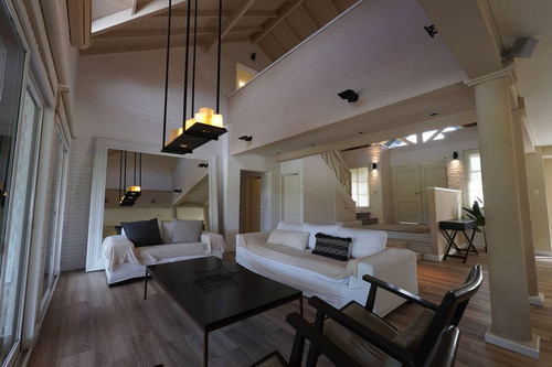 Casa En Venta 7 Dormitorios En Los Cardales C.c.
