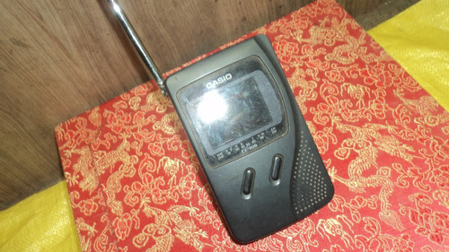 Imagem 5 de 5 de Mini Tv Portátil Casio-excelente Estado. Funcionando Pilha