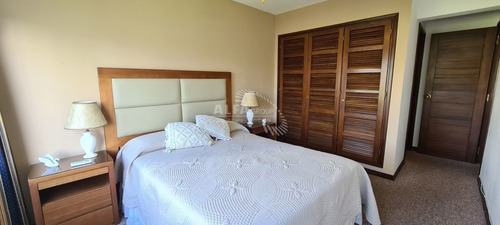 Imagen 24 de 25 de Apartamento En Venta En Punta Del Este, Mansa Frente Al Mar! - Punta Del Este Mansa