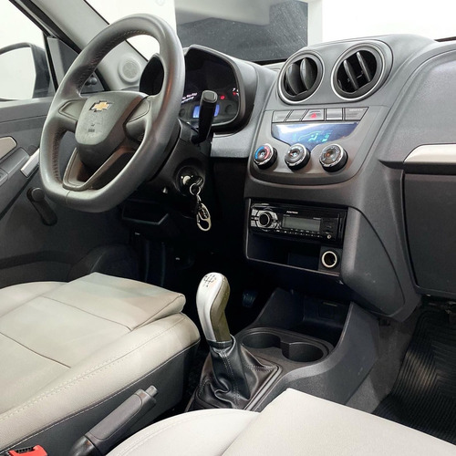 Imagem 7 de 8 de Chevrolet Montana Ls 1.4 Econoflex 8v 2p 2016/2017