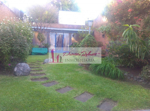 En Venta Impactante Casa 4 Ambientes Con 4 Baños, Parque Y Quincho En Villa Lugano- Muy Próxima A Chilavert! Apto Préstamo