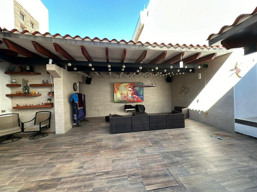 Casa En Venta En Lomas Verdes 6ta Sección.