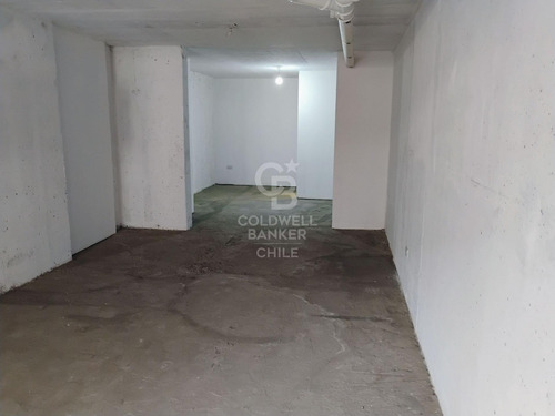 Local Comercial De 44m2 Sobre Av. Irarrázaval