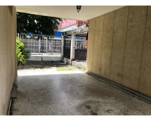 Casa En Venta - El Viñedo