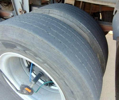 Carreta Carga Seca 3 Eixos / Randon 83/83 Preta