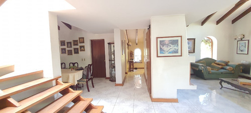 Venta Casa N 7d En Suite Walk-in Clóset 5b 4e 1b El Arrayá