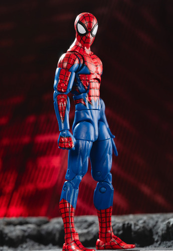 Figura Spider Man / House Of M / Marvel Legends (Usado)