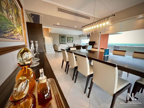 Espectacular Departamento En Venta Frente Al Mar, Penthouse De 4 Dormitorios. Punta Del Este