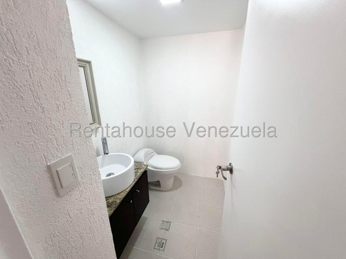 Apartamento En Alquiler En El Rosal, Totalmente Equipado