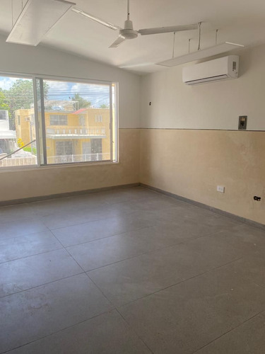 | Excelente Oficina Equipada, En Venta. |
