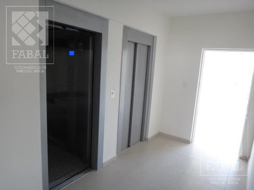 Imagen 3 de 12 de Oficina Alquiler Venta Centro, 120 M2