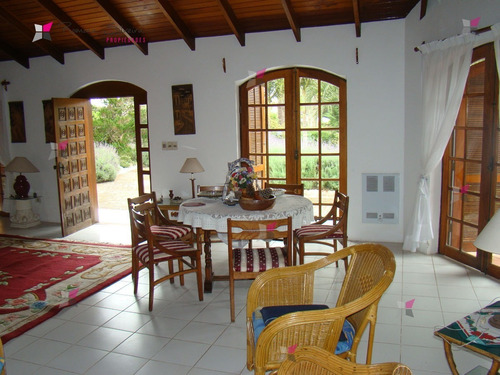 Casa En Golf, 4 Dormitorios *- Ref: 7419