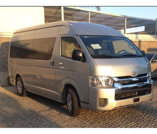 Renta De Camionetas Ejecutivas De Pasajeros Con O Sin Chofer