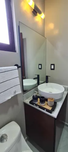 Espectacular Residencia $3,3,00,000 Ubicado En Pachuca