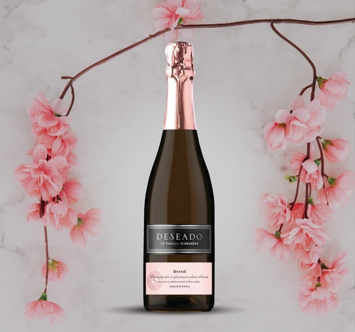Imagen 3 de 10 de Espumante Deseado Rosé Caja X 6 X 750ml. - Familia Schroeder