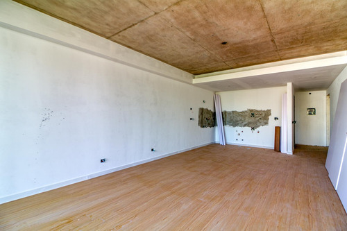Venta Monoambiente Divisible En Coghlan