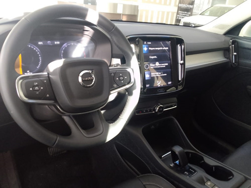 Volvo XC40 2.0t T4 Momentum Fwd