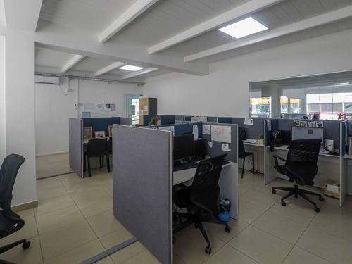 Venta Oficina Local Comercial 700m2 Zona Norte